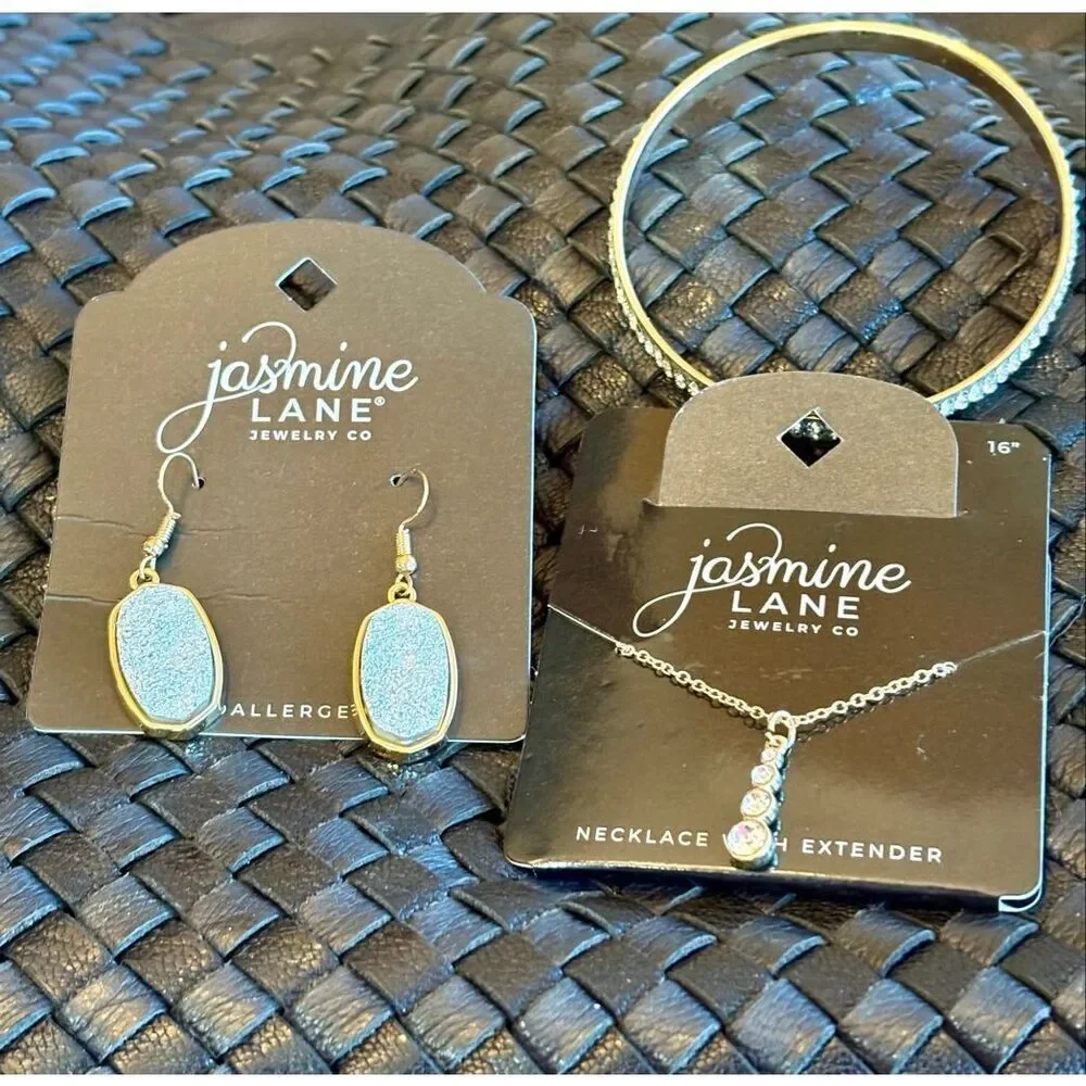 JASMINE LANE - 🎉HP🎉 3-Piece Fashion Jewelry Bundle/Earrings/Pendant/Bangle